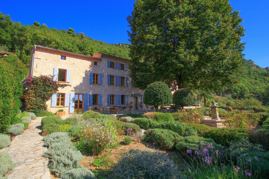 One of the prettiest Bastide properties in the Alpes Maritime, Le BarSurLoup.